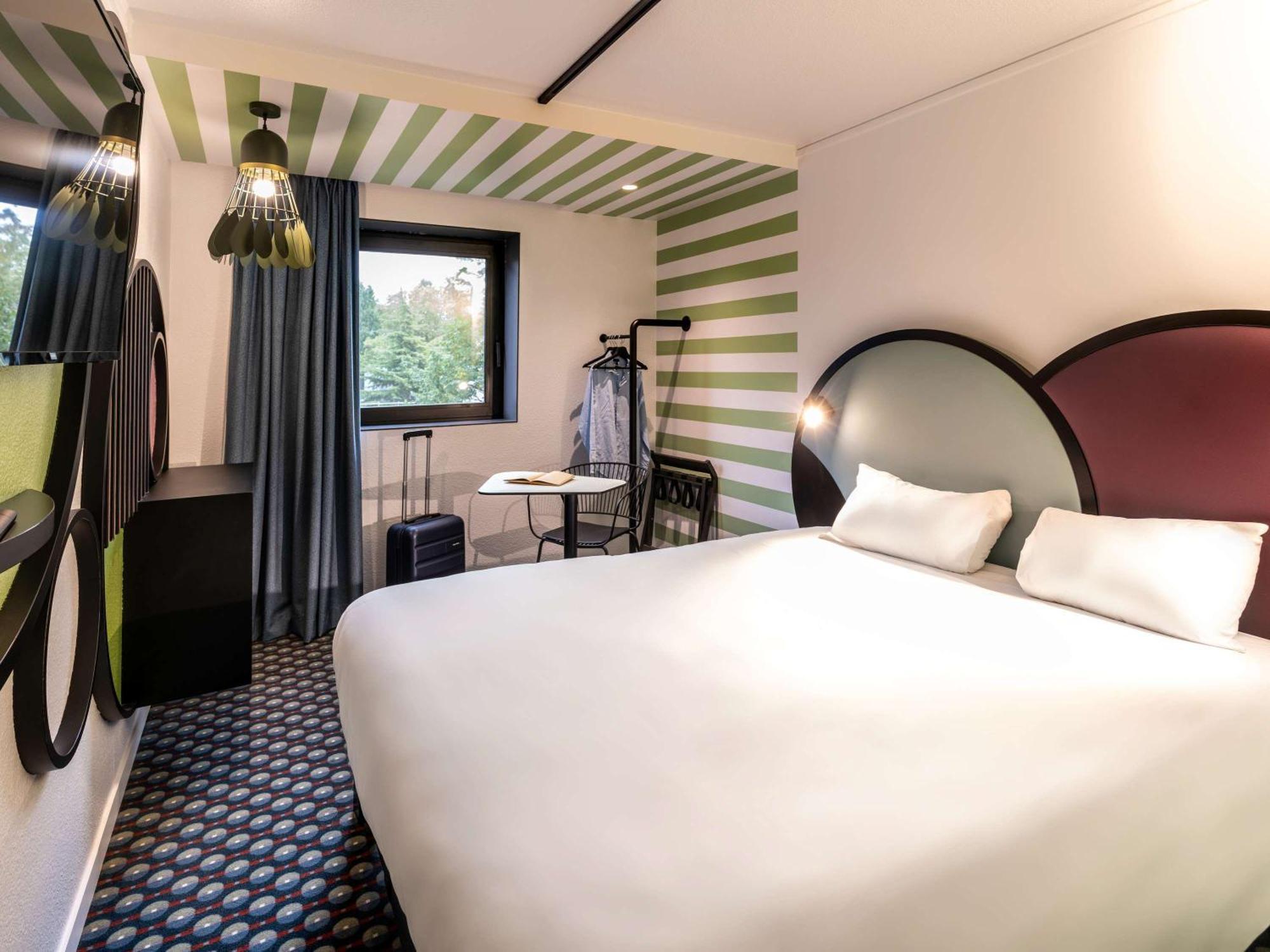 Ibis Styles Paris Saint Denis Pleyel Hotel Exterior photo